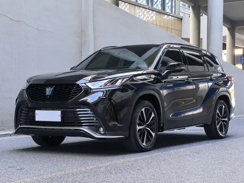 2022 Toyota Crown Kluger с пробегом 92 000 км