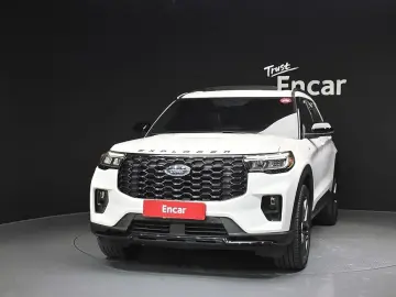 2024 Ford Explorer с пробегом 8 976 км