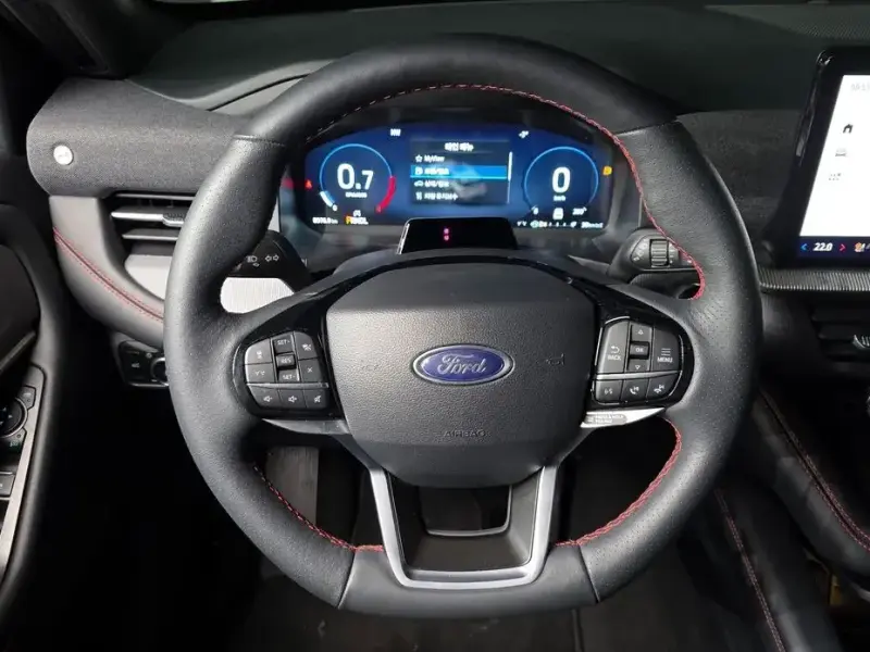 2024 Ford Explorer с пробегом 8 976 км