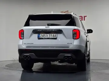 2023 Ford Explorer с пробегом 16 055 км