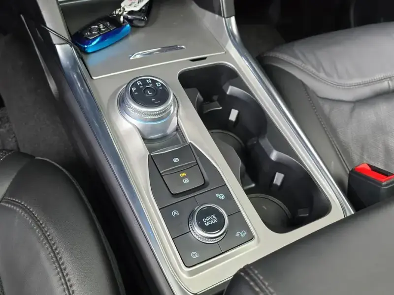 2023 Ford Explorer с пробегом 16 055 км