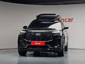 2025 Ford Explorer с пробегом 17 982 км