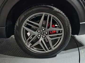 2025 Ford Explorer с пробегом 17 982 км