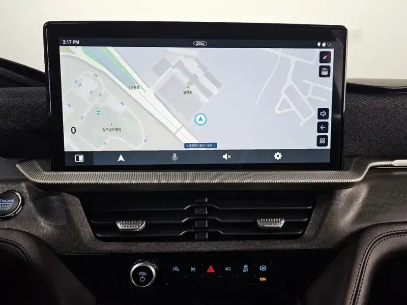 2025 Ford Explorer с пробегом 17 952 км