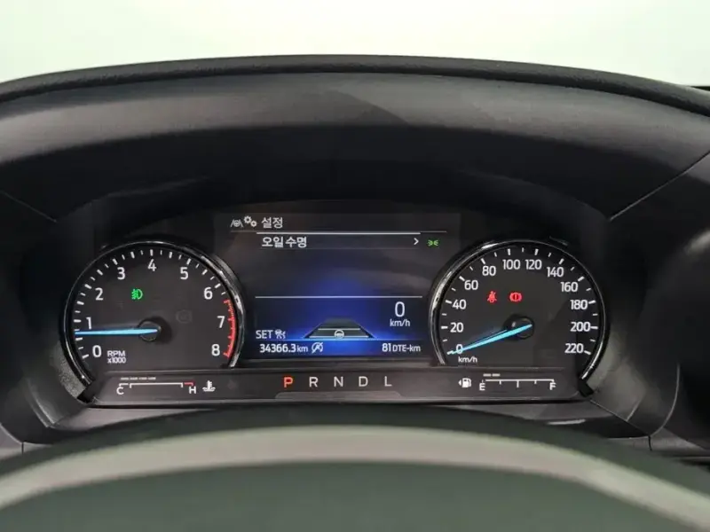 2023 Ford Explorer с пробегом 34 366 км