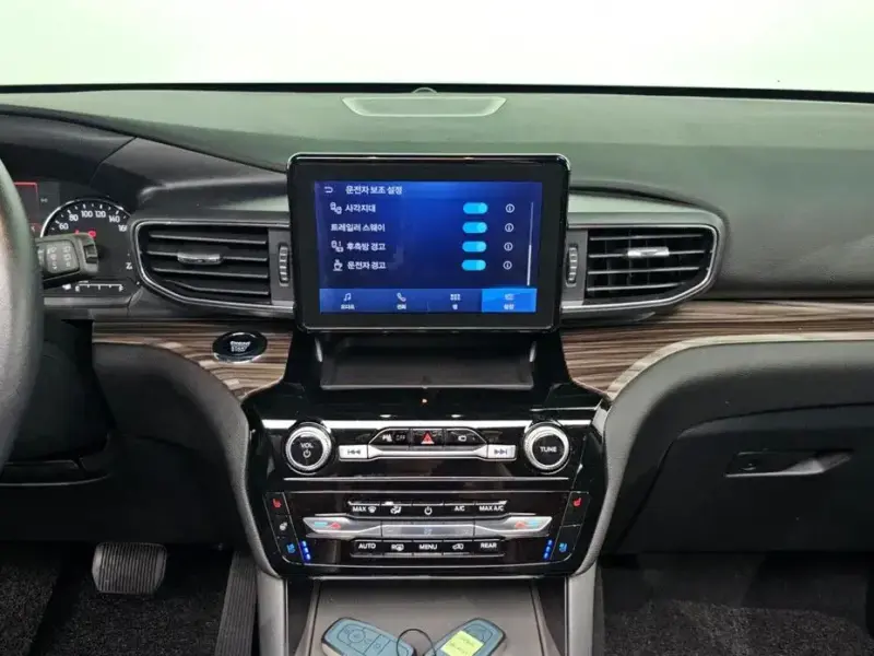 2023 Ford Explorer с пробегом 34 366 км