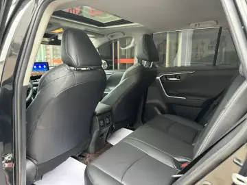 2021 Toyota Wildlander с пробегом 50 100 км