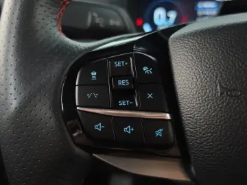 2024 Ford Explorer с пробегом 27 569 км