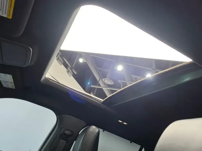 2024 Ford Explorer с пробегом 27 569 км
