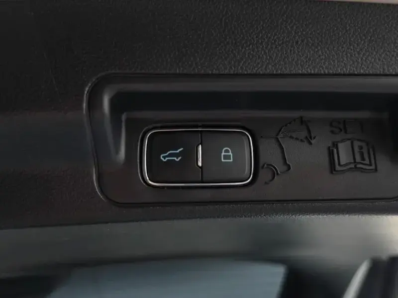 2024 Ford Explorer с пробегом 27 569 км