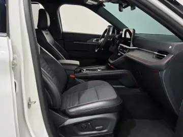 2024 Ford Explorer с пробегом 27 569 км