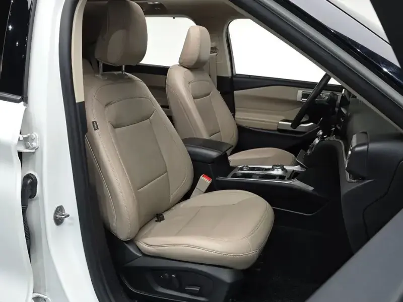 2023 Ford Explorer с пробегом 23 266 км