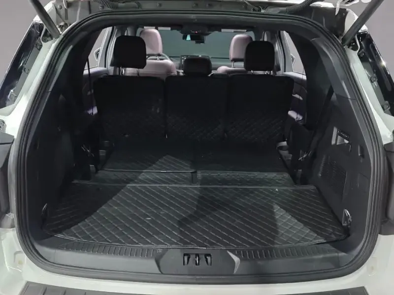 2025 Ford Explorer с пробегом 24 625 км