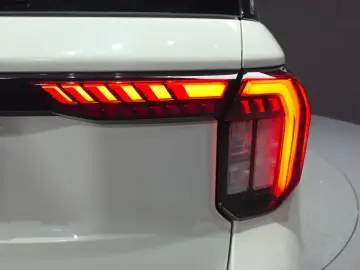 2025 Ford Explorer с пробегом 24 625 км
