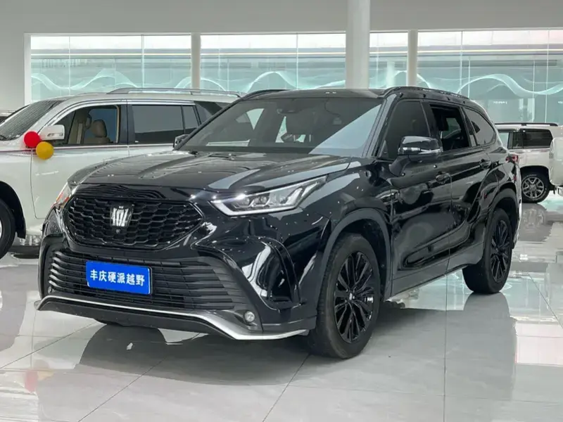2024 Toyota Crown Kluger с пробегом 29 000 км