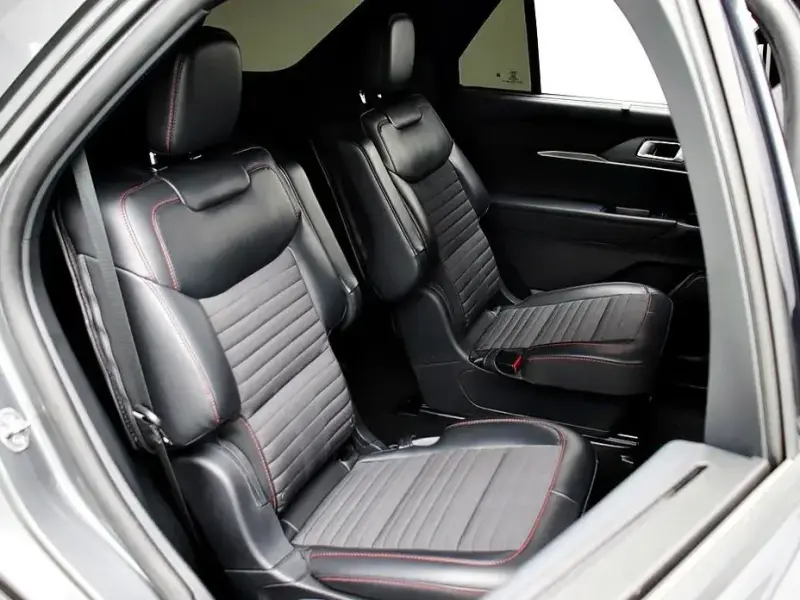2025 Ford Explorer с пробегом 11 923 км
