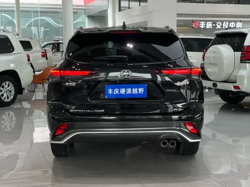 2024 Toyota Crown Kluger с пробегом 29 000 км