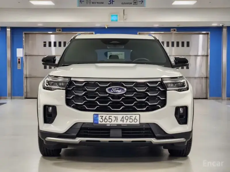 2024 Ford Explorer с пробегом 21 736 км
