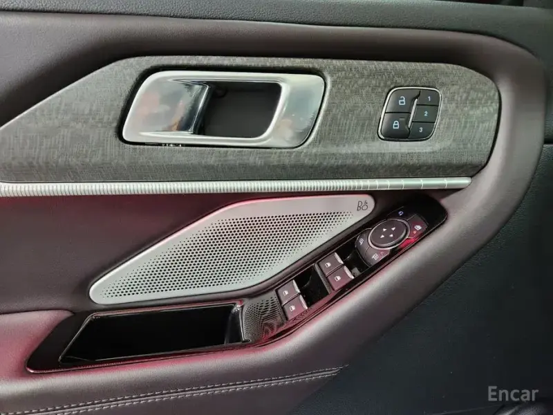 2024 Ford Explorer с пробегом 21 736 км