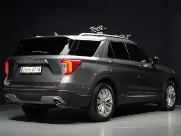 2023 Ford Explorer с пробегом 61 059 км
