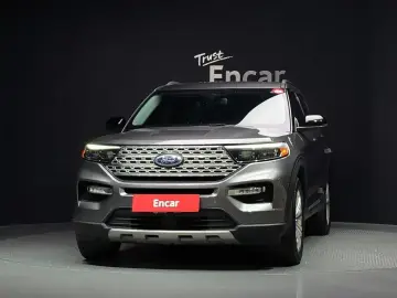 2023 Ford Explorer с пробегом 61 059 км