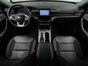 2023 Ford Explorer с пробегом 61 059 км