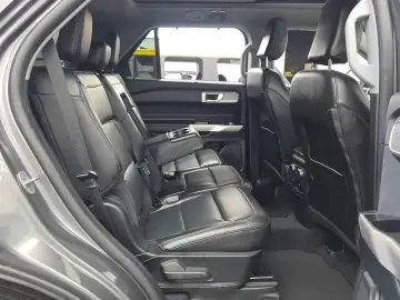 2023 Ford Explorer с пробегом 61 059 км