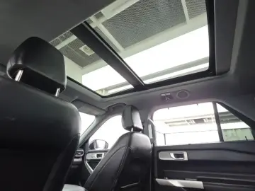 2023 Ford Explorer с пробегом 61 059 км