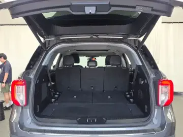 2023 Ford Explorer с пробегом 61 059 км