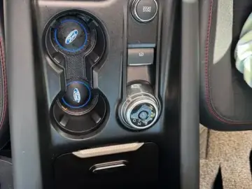 2025 Ford Explorer с пробегом 10 100 км