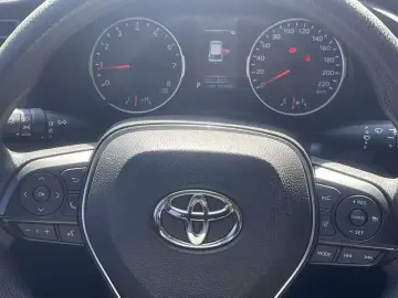 2020 Toyota Wildlander с пробегом 61 000 км
