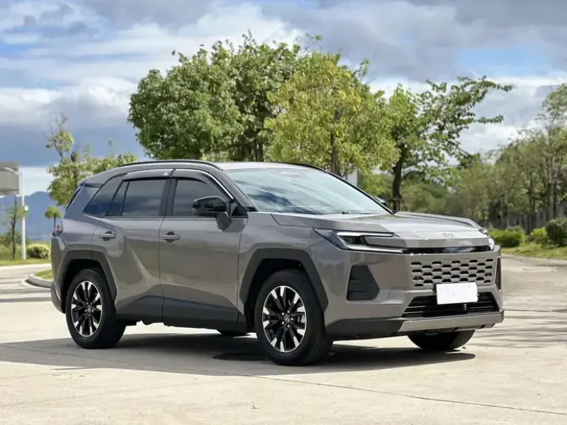 2026 Toyota Wildlander с пробегом 2 800 км