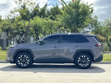 2026 Toyota Wildlander с пробегом 2 800 км