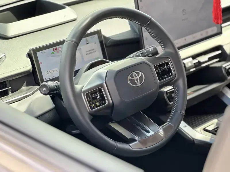 2026 Toyota Wildlander с пробегом 2 800 км
