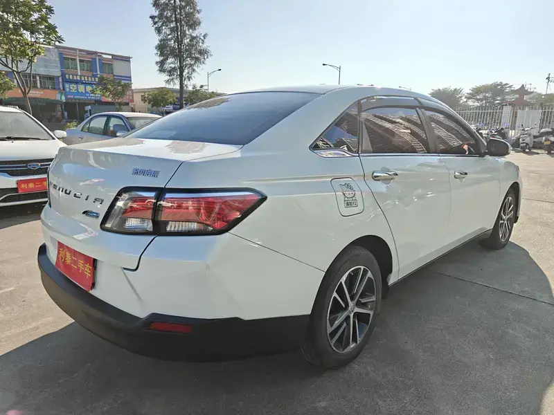 2019 Venucia D60 с пробегом 92 000 км