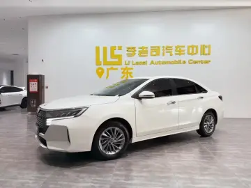 2021 Venucia D60 с пробегом 18 000 км