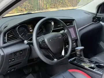 2019 Venucia D60 с пробегом 110 000 км