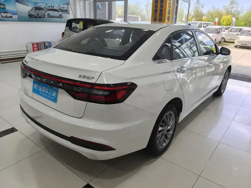 2023 Venucia D60 с пробегом 100 км