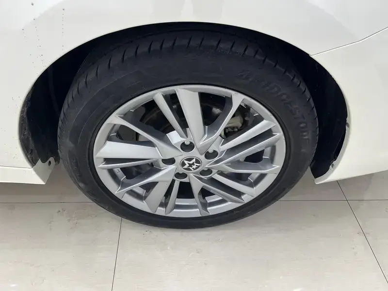 2021 Venucia D60 с пробегом 75 000 км