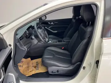 2021 Venucia D60 с пробегом 75 000 км