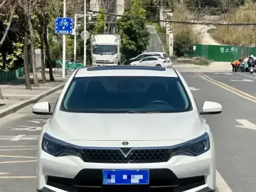 2021 Venucia D60 с пробегом 10 000 км