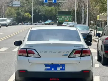 2021 Venucia D60 с пробегом 10 000 км