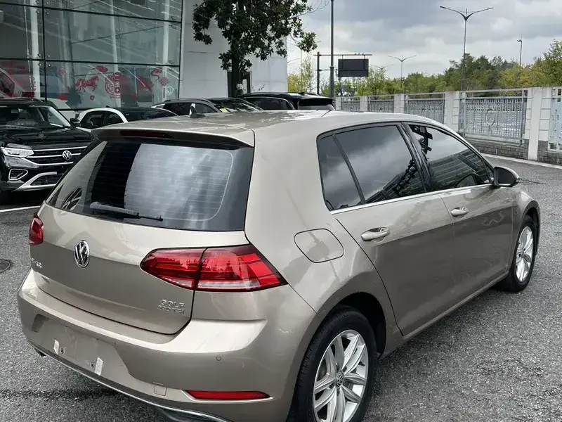2019 Volkswagen Golf с пробегом 25 000 км