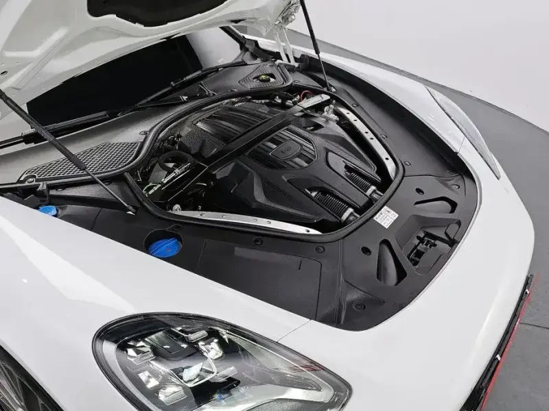 2022 Porsche Panamera с пробегом 35 094 км