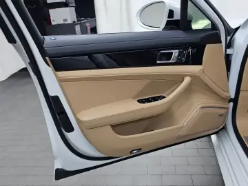 2022 Porsche Panamera с пробегом 26 258 км