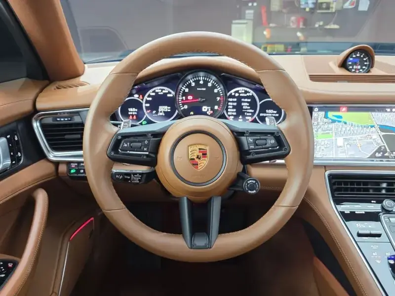 2021 Porsche Panamera с пробегом 23 709 км