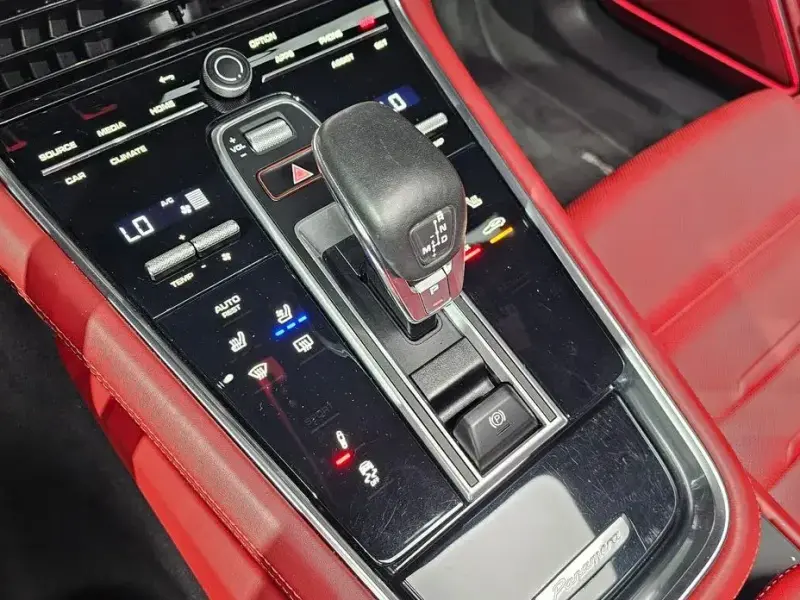 2022 Porsche Panamera с пробегом 55 510 км