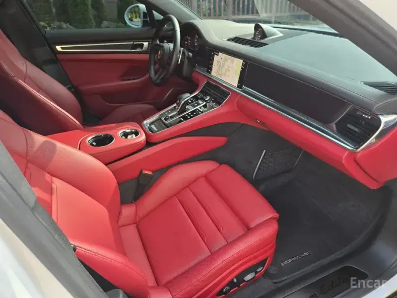 2022 Porsche Panamera с пробегом 18 378 км