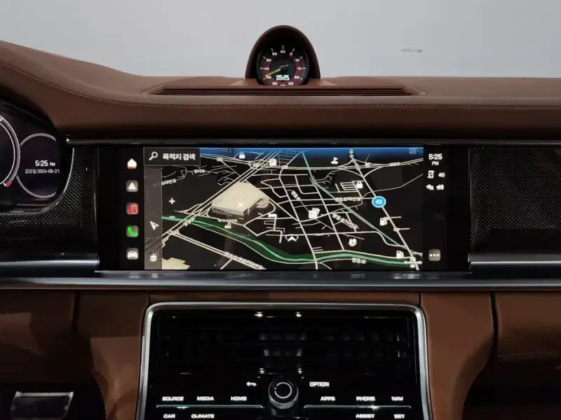 2023 Porsche Panamera с пробегом 10 673 км