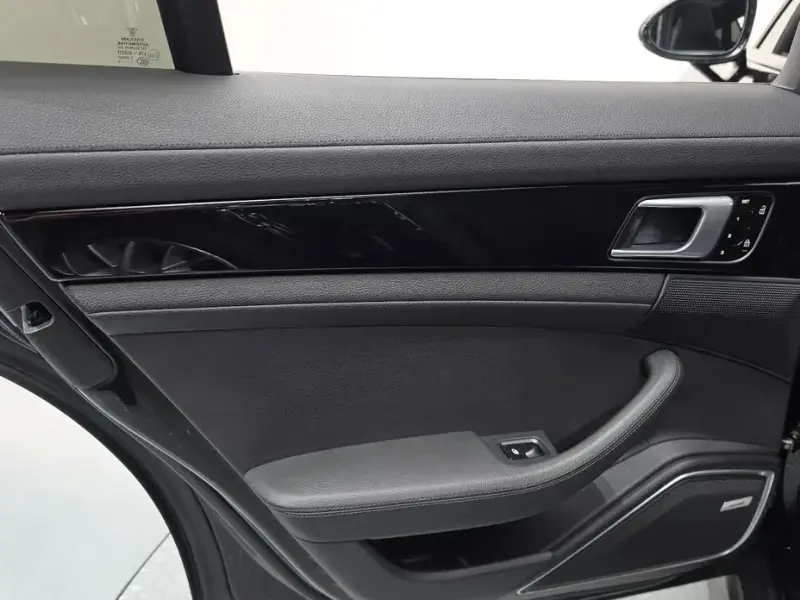 2021 Porsche Panamera с пробегом 33 664 км